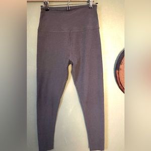 Like New Beyond yoga grey 7/8 yoga tights , large